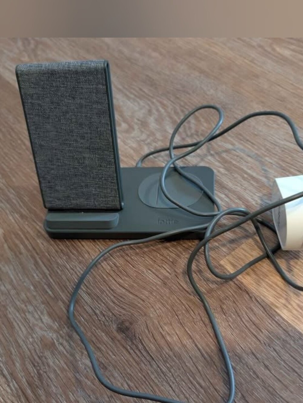 Iottie Wireless Charging Stand
